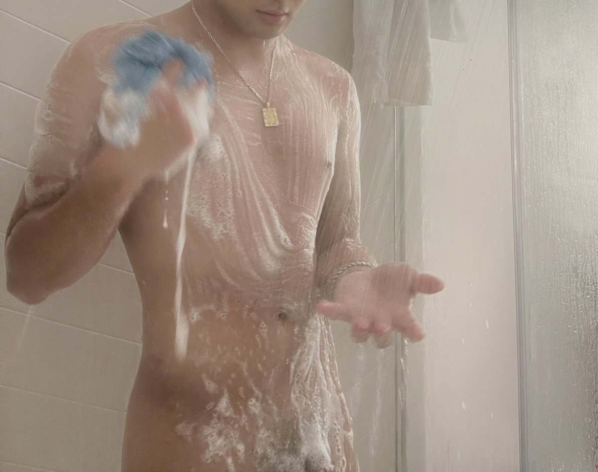 jaye_sinx's tweet photo. 🫧🫧🫧 https://t.co/vIQWt4Br78