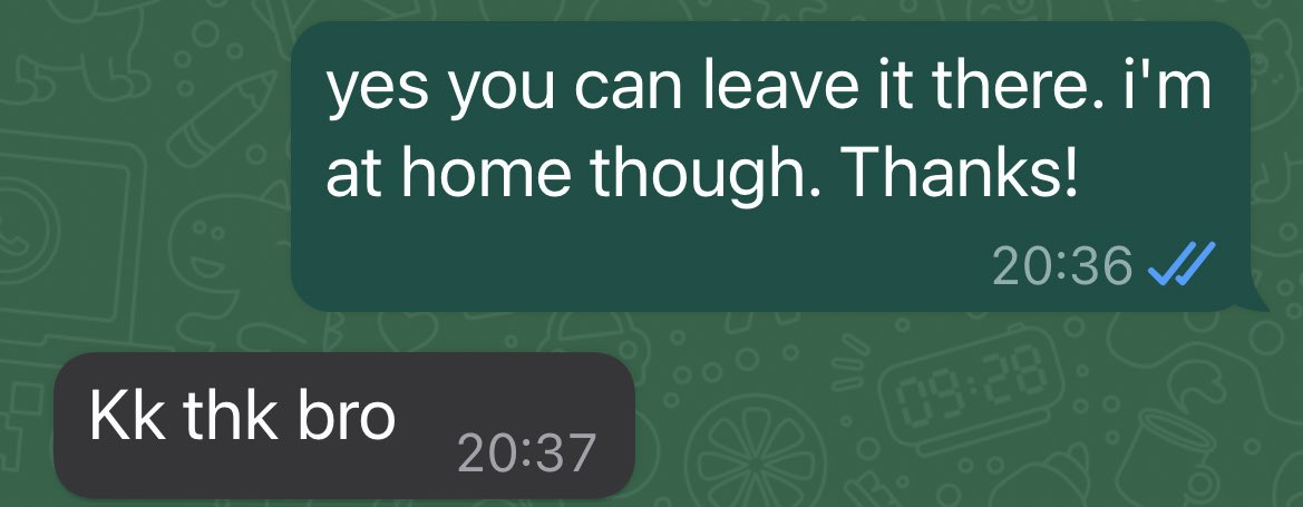 配達員「ベル鳴らしたけど誰もいないからドアのとこ置いとくね！！」

私「サンクス！(家にいるしベル鳴ってないが？？？)」

は頻繁にありますね😂