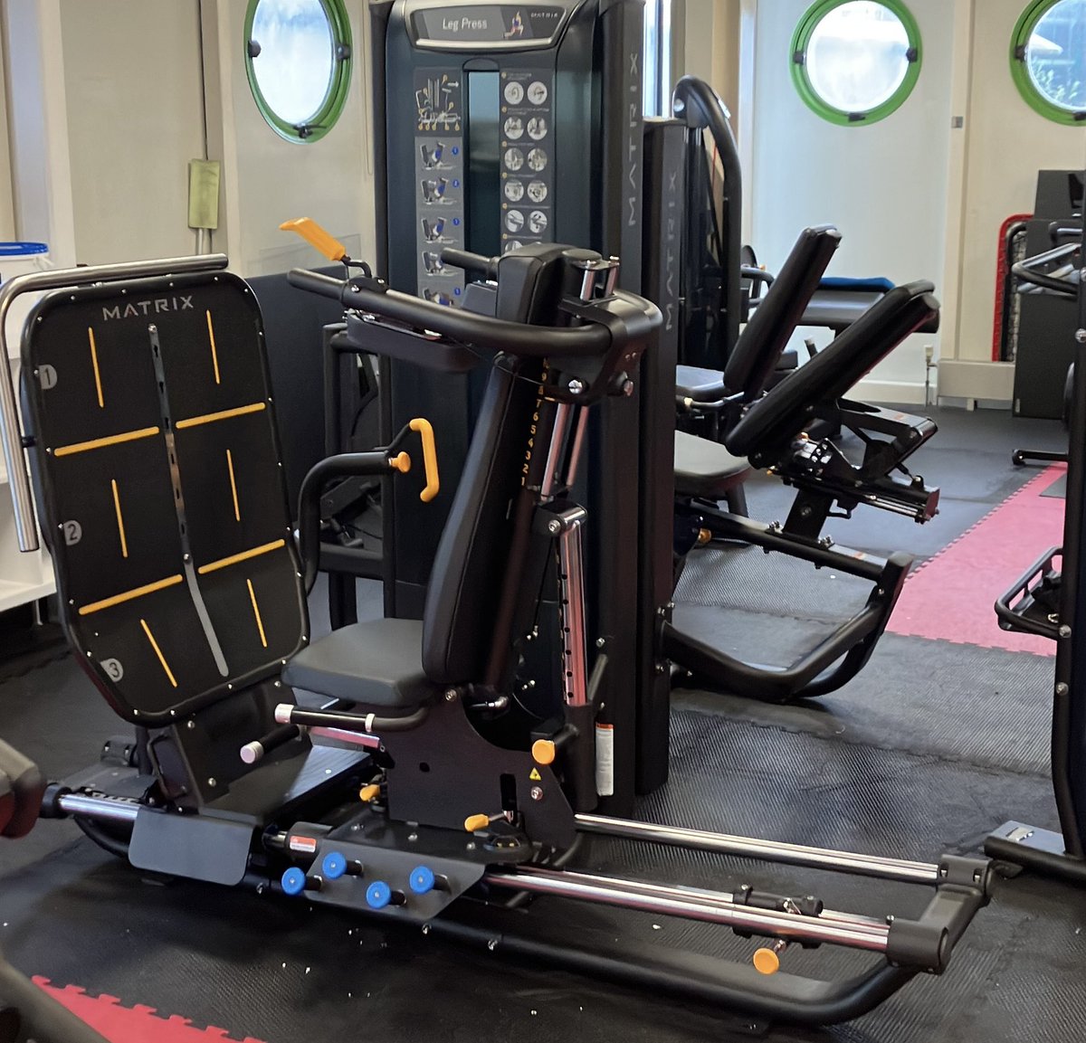 It’s hard not to work in rehab as a personal trainer because there will always be niggles, soreness and injuries we need to plan and adapt for. The Matrix medical leg press is great asset to have. @msffitness #SHROPSHIRE #personaltrainer #rehabilitation #Telford #sportsmassage