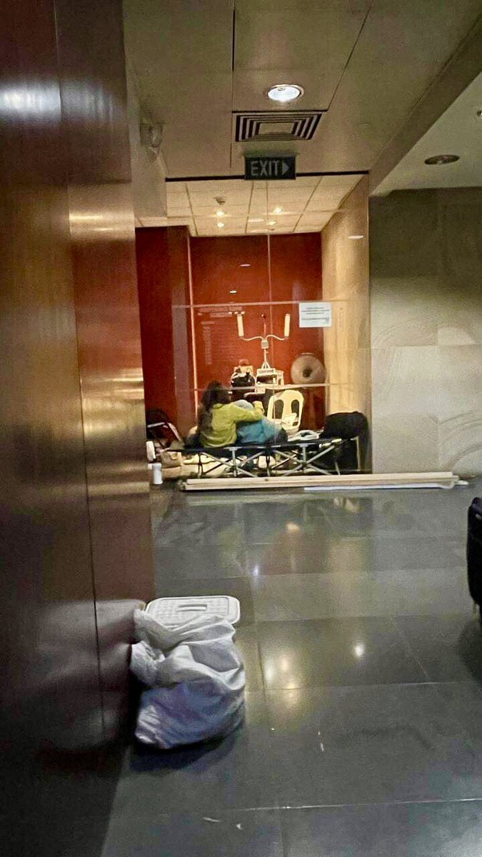 Puwede na ba 'tong ayuda? 
Kahit sa break, hindi mapaghiwalay.🤍🤍
Day 15 🎬

#PiraPirasongParaiso #KDLex