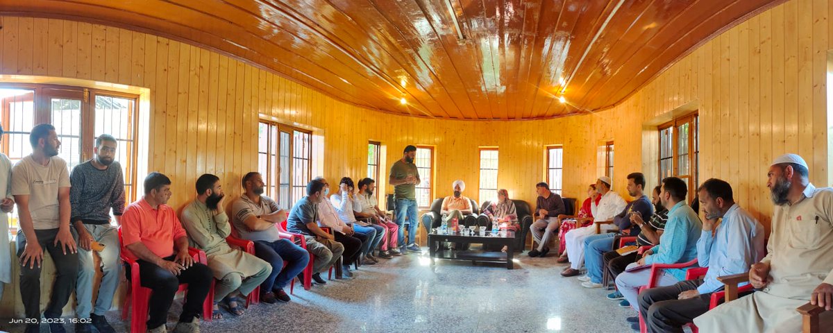 acpbudgam's tweet photo. Director Rural Sanitation J&amp;K @CeeDeeSingh  visited District Budgam to check progress of ODF Plus villages in Block Badgam, Nagam, Charisharief and B K Pora under SBM-G Phase-2 along with ACP Budgam, EXN Budgam and DPO Budgam. @mission_sbm @DC_Budgam @saniahqk  @jkrddpr https://t.co/lATQxWHZC3
