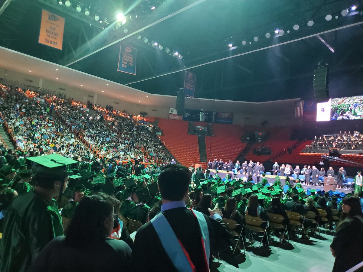 VMartinez_HBES's tweet photo. Class of 2023! 
Beginning their ceremony!! https://t.co/rZeINFAKD1