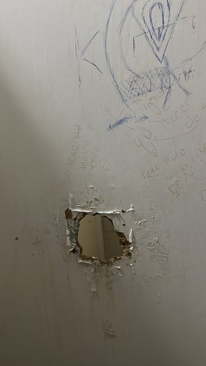RalRodr04387777's tweet photo. Momento de glory hole en Durango cruising @Dgogay1 @grindrdgo # #dgocruising #gloryhole #gaydurango #bigdick #cmen #verga https://t.co/f44wAwdsBE