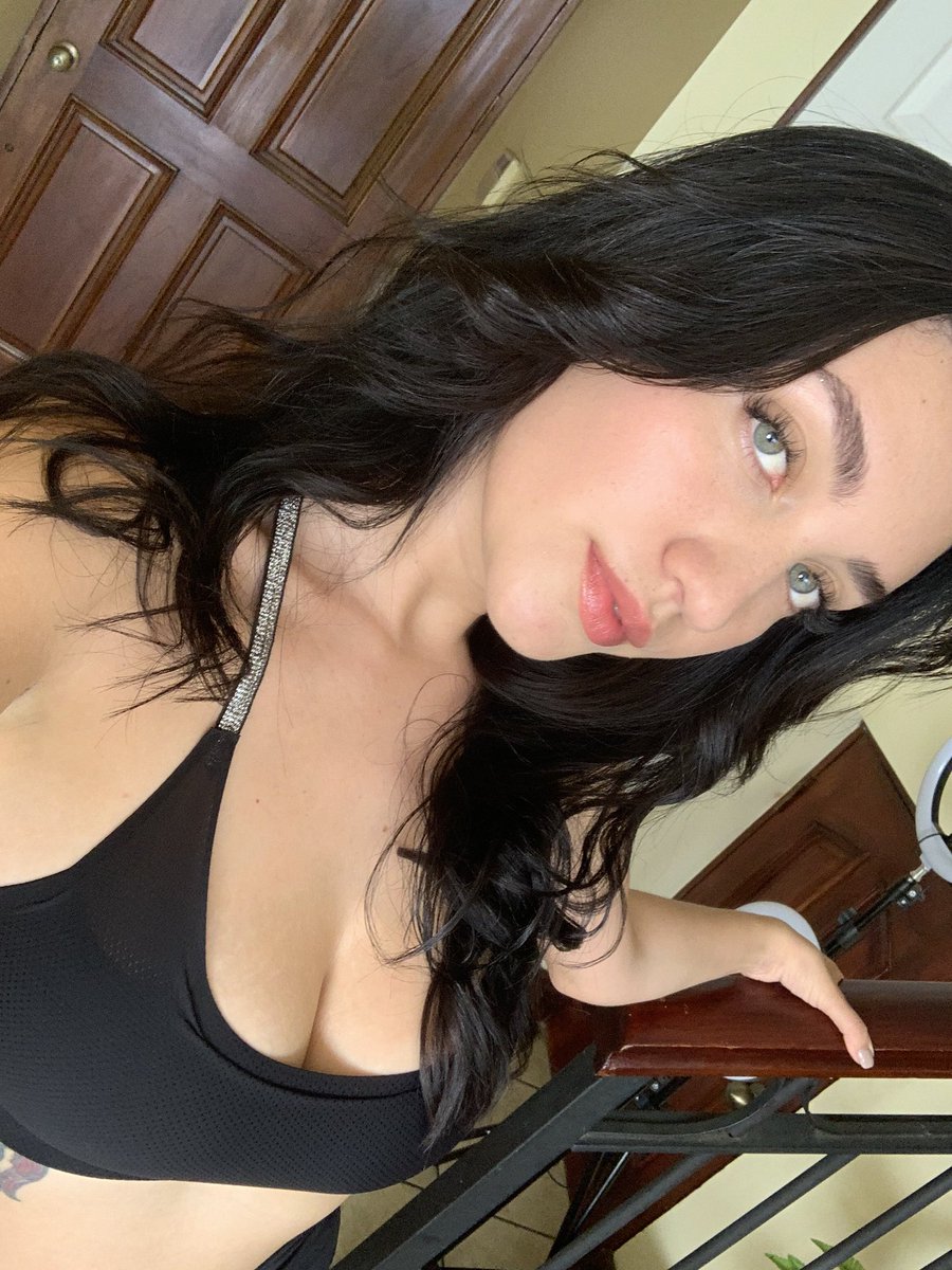 bbyxskybae's tweet photo. Hey ☺️ https://t.co/fjOOCZR5SQ