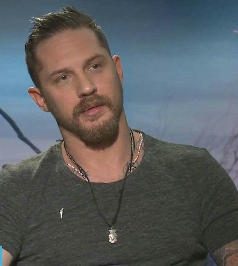 MINDofPepeCH's tweet photo. Tom Hardy says he can't believe there is a missing submarine in the waters near Titanic.

"Where the fuck is it?" he said. https://t.co/3xImIIANT3