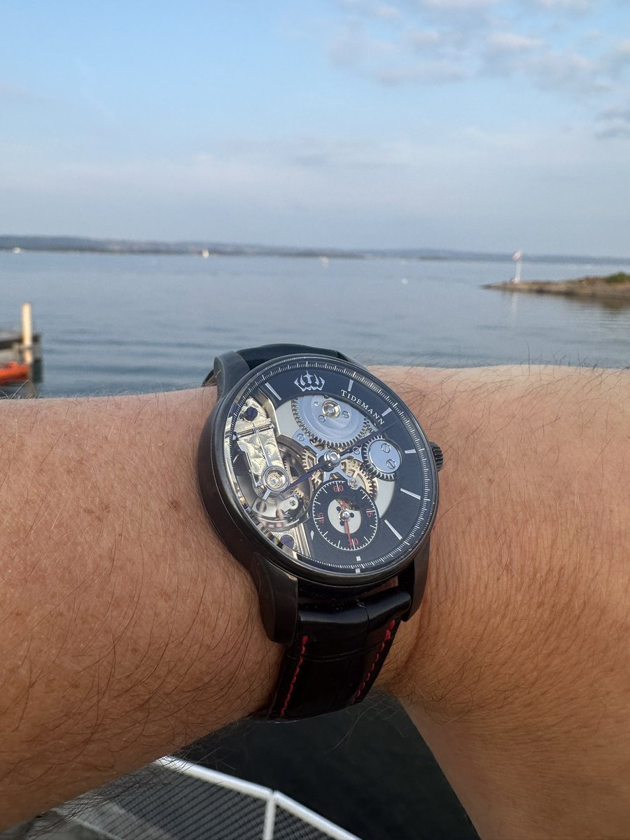 Tidemann RAGNAROK watch
#TidemannRagnarok #tidemanns_lifestyle #oslo #oslofjord #norway #timepiece #horology #wristwatch #watchcollecting #TidemannLuxuryWatches #tomandretidemann #summer