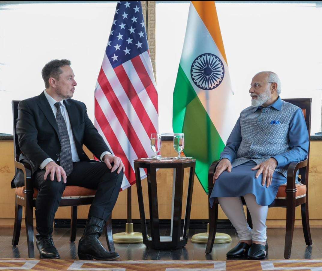 thundermanoj's tweet photo. Modi met Musk 💙 #Elonmusk #Elon #elon_musk #Musk #Tesla #NarendraModi #Modi #Trending https://t.co/UrwKkWjfa9
