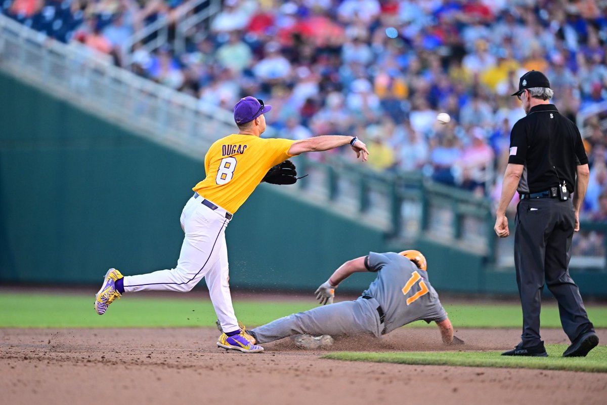 End 8 | The Tigers turn ✌️

LSU - 3
TENN - 0