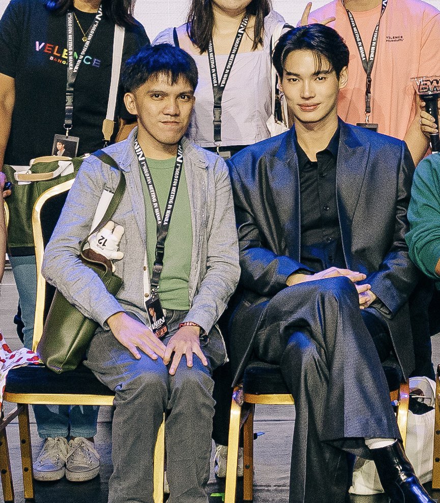 I manifested once I visit Thailand again, I will get to see him

But it looks like planets, fates, & stars aligned because Win Metawin visited our country & not only did I meet him - we also had conversation. It was surreal @winmetawin #WINinMANILA2023 #WinMetawin #snowballpower