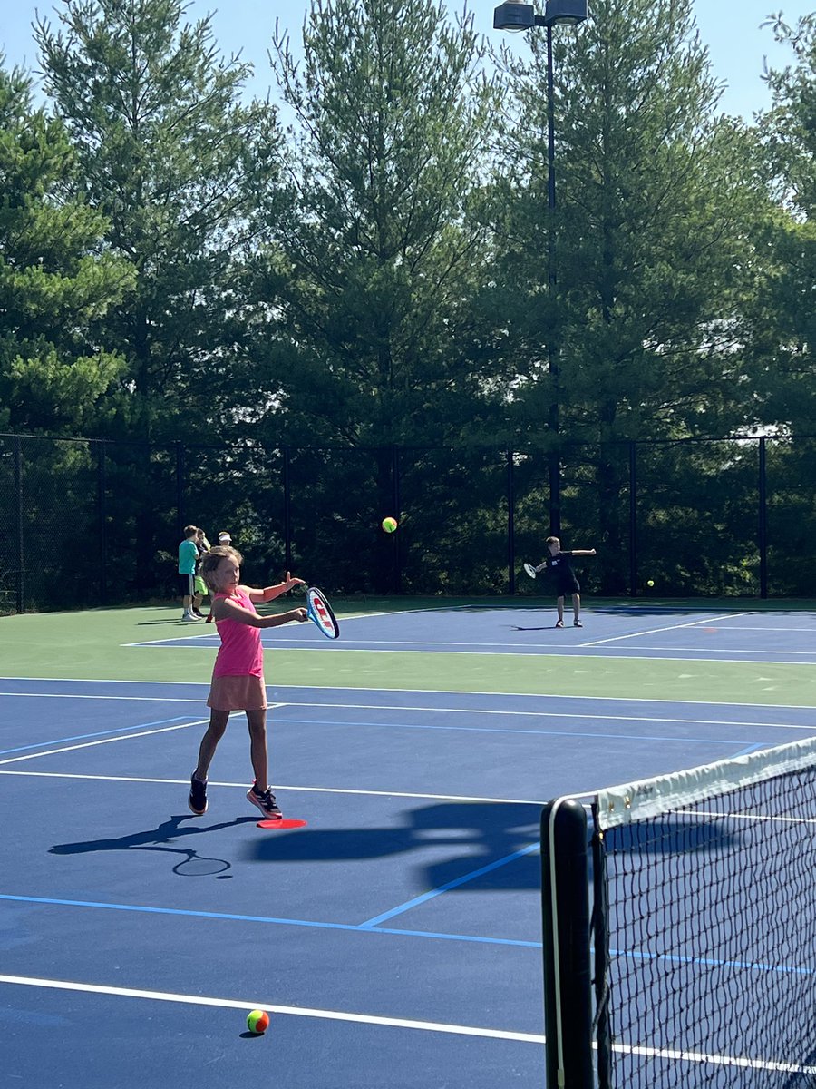 SeanKembell's tweet photo. What an exciting week of tennis for the Branson community: inaugural adult and junior clinics at Branson Hills, 2 consecutive nights of high school open courts, and 37 area youth signed up for the Branson junior USTA tourney Saturday! #tennisfamily https://t.co/wpbrfNzhuI