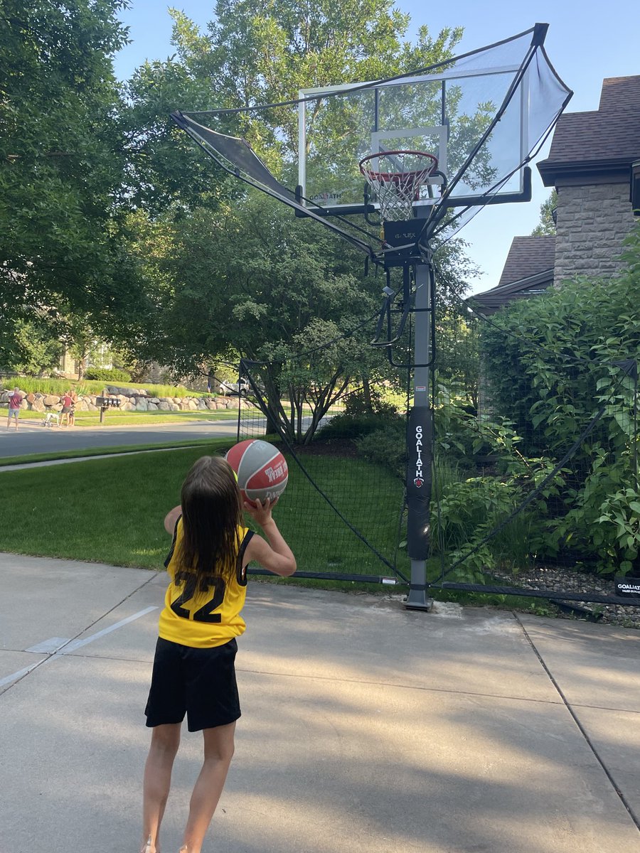 All she wanted for her birthday was a ⁦@CaitlinClark22⁩ jersey. As she starts shooting, she turns and says to her mom “we don’t shoot like Lebron James, we shoot like Caitlin Clark”! Guess we will have to get some tickets when the Hawkeyes play the Gophers!