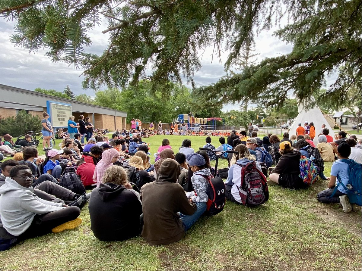 Recongnizing #NationalIndigenousPeoplesDay by starting the day raising a tipi on our front lawn. Thank you <a href="/jeffcappo/">jeff cappo</a> for your leadership!