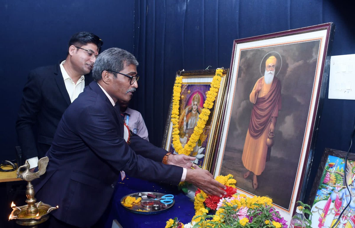 pskadu's tweet photo. Invited as Chief Guest for Inauguration of #ISTE Sponsored One Week #FacultyDevelopmentProgram on IMPORTANCE OF SOFT SKILLS &amp; #NEP2020 IN RECENT SCENARIO and delivered Key Note address at Gurunanak Institute of Technology, #Nagpur on 19 June, 2023.

#Gurunanakinstitutenagpur https://t.co/iJxBAHdfJS