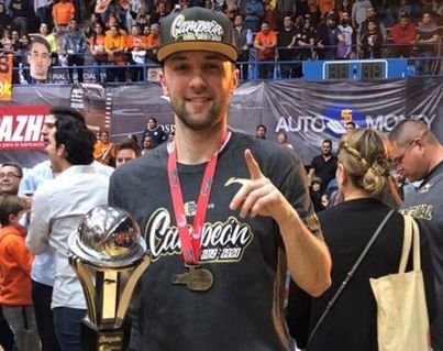 RisingStarsSA's tweet photo. We are excited to announce the signing of our PG ERIC GARCIA back with @clubsoles in Mexican @LNBPoficial. In the past, @EricGarcia_3 averaged 10ppg &amp; 4apg for @clubsoles &amp; won the 2019 title. https://t.co/nWzmkUruLf
