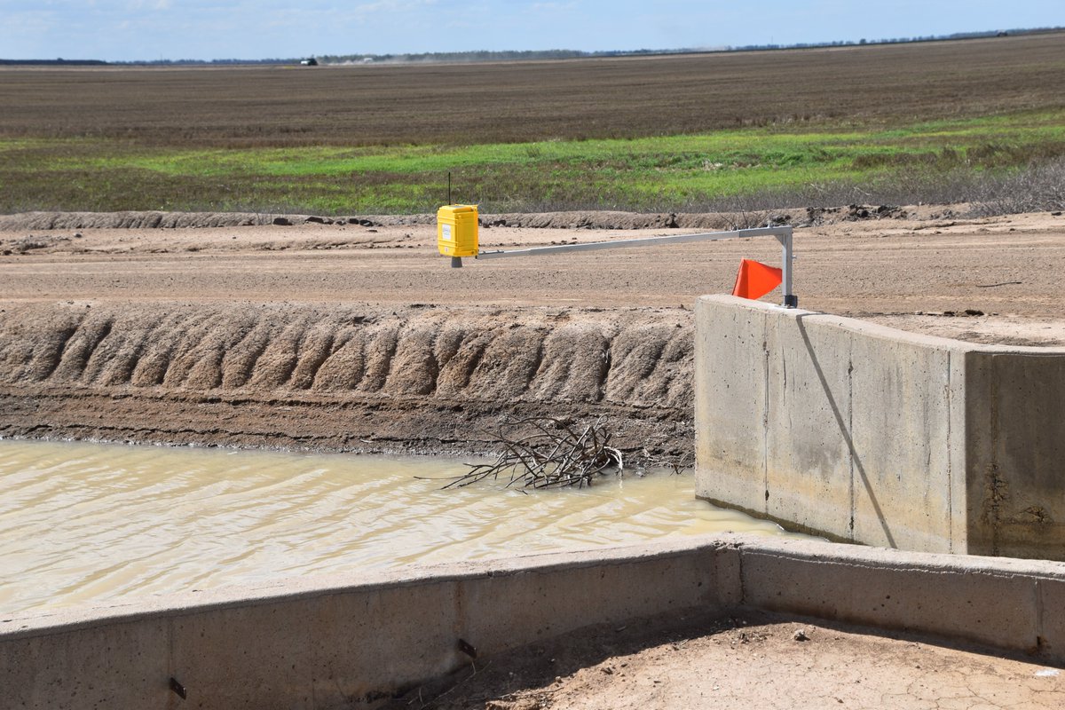GoannaAg's tweet photo. Maximise your irrigation and labour efficiency with GoChannel and GoSense products! Monitor water usage, minimise evaporation and seepage and optimise your field's productivity. Explore the GoSense product range now https://t.co/xfzxjkuAMi #IrrigationOptimization #Productivity https://t.co/TN3UMkK4QW