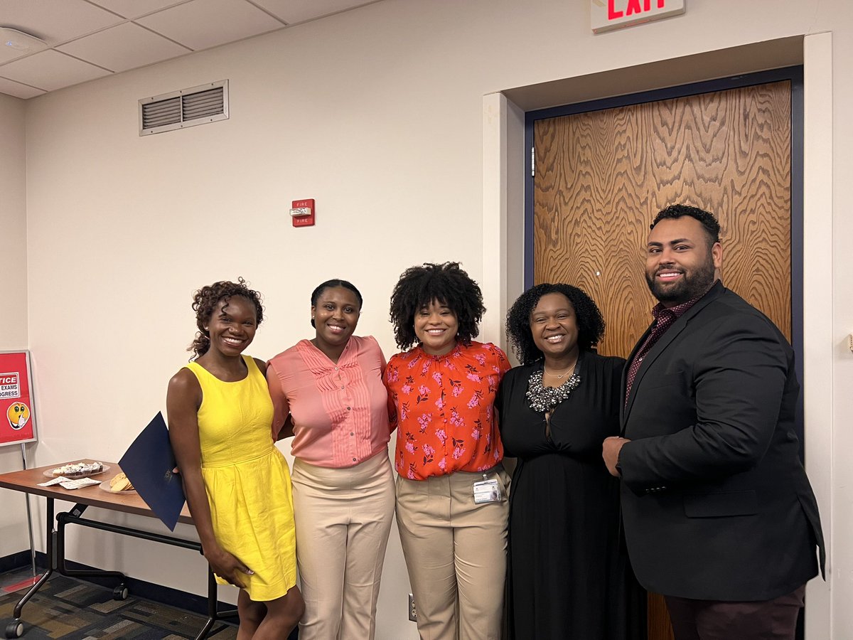 sheramd210's tweet photo. 2day I was inducted into the Gold Humanism Honor Society. Deeply grateful to my colleagues for nominating me for this distinguished honor and overjoyed to receive this honor alongside some of my closest classmates🥂 @TheRealDoctorMo @AshPittman17 @A213Johnson  @MCWGHHS https://t.co/7LEOCCUkQF