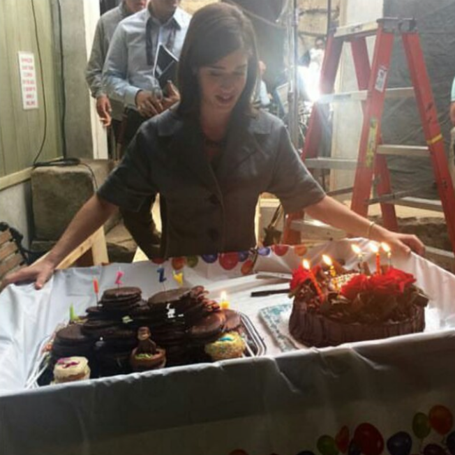 jastersmohnson's tweet photo. Wishing a very happy birthday to Lizzy Caplan!  She actually celebrated three birthdays on the set of Masters of Sex, "Below the Belt" being filmed on her 32nd birthday, "Monkey Business" on her 33rd birthday, and "The Pleasure Protocol" on her 34th. https://t.co/KRv7g90G2F