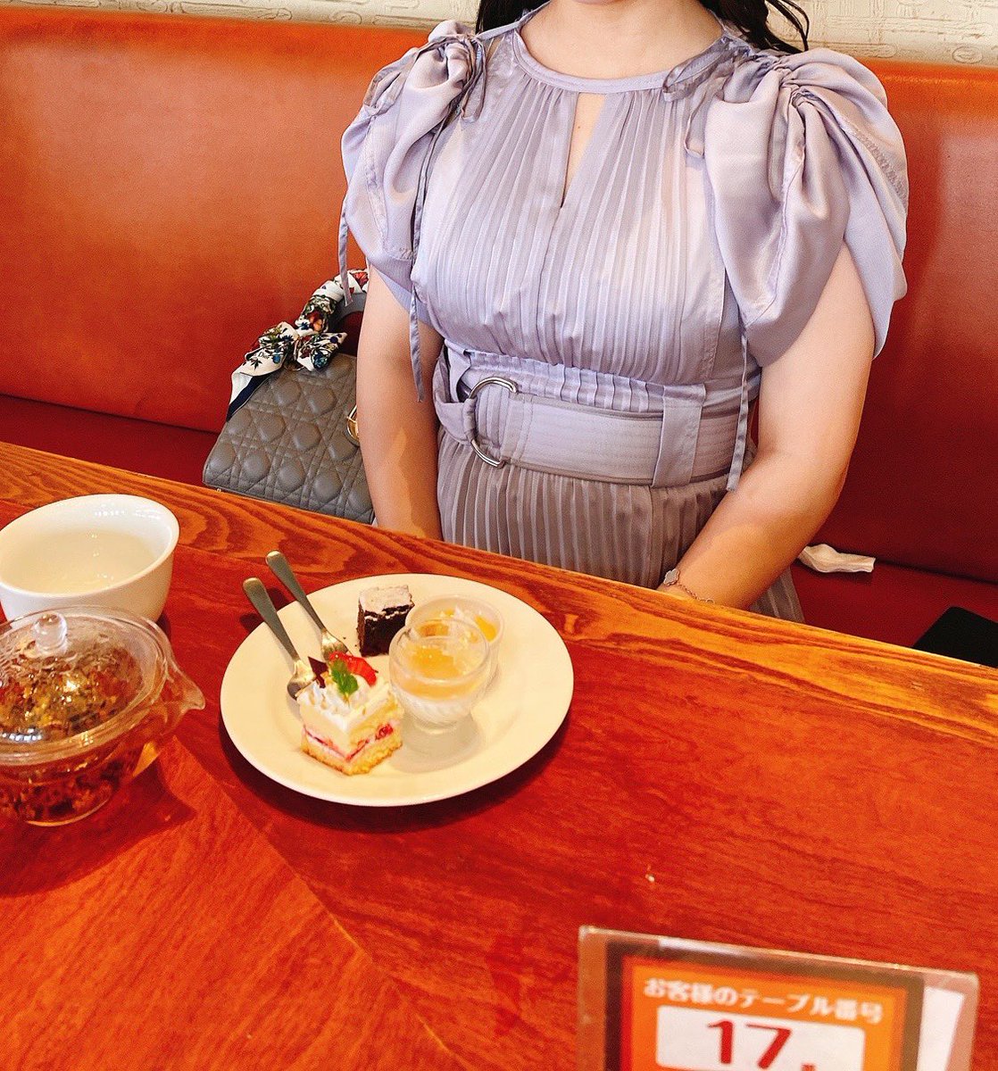 mai_cape_cod's tweet photo. 昨日行ったランチビュッフェ🍽
スイーツもたくさんでおいしかった!!
朝起きてすぐいったから、髪がボサボサだったけども笑
#Oceantable https://t.co/vT25hVCzMc