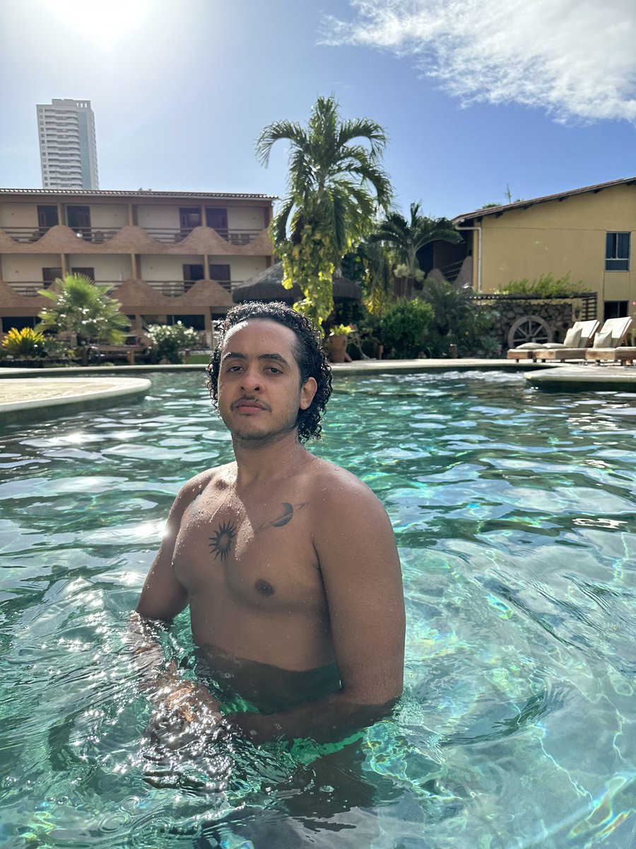 thyago92's tweet image. A categoria é: Olhar