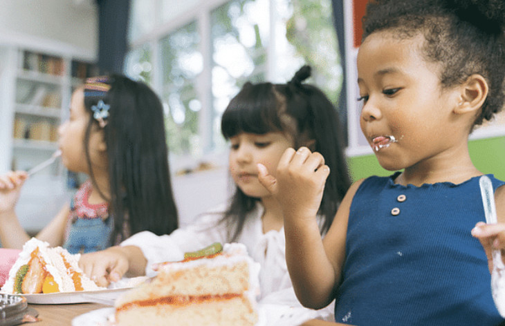 New research from Murdoch Children's Research Institute shows that around 90% of kids outgrow egg allergies by age six, while approximately 30% overcome peanut allergies by the same age. 🥚🥜

For more information, click the link 👉 shorturl.at/cIKR9