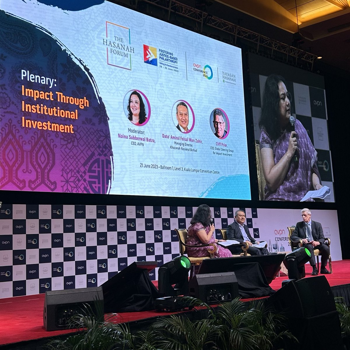 Today is all about Impact Investing!

Impact Through Institutional Investment Plenary with <a href="/nainasbatra/">Naina S Batra</a>, Dato’ Amirul Feisal <a href="/Khazanah_MY/">Khazanah Nasional 🇲🇾</a> and <a href="/Cliffprior/">Cliffprior</a> 💰