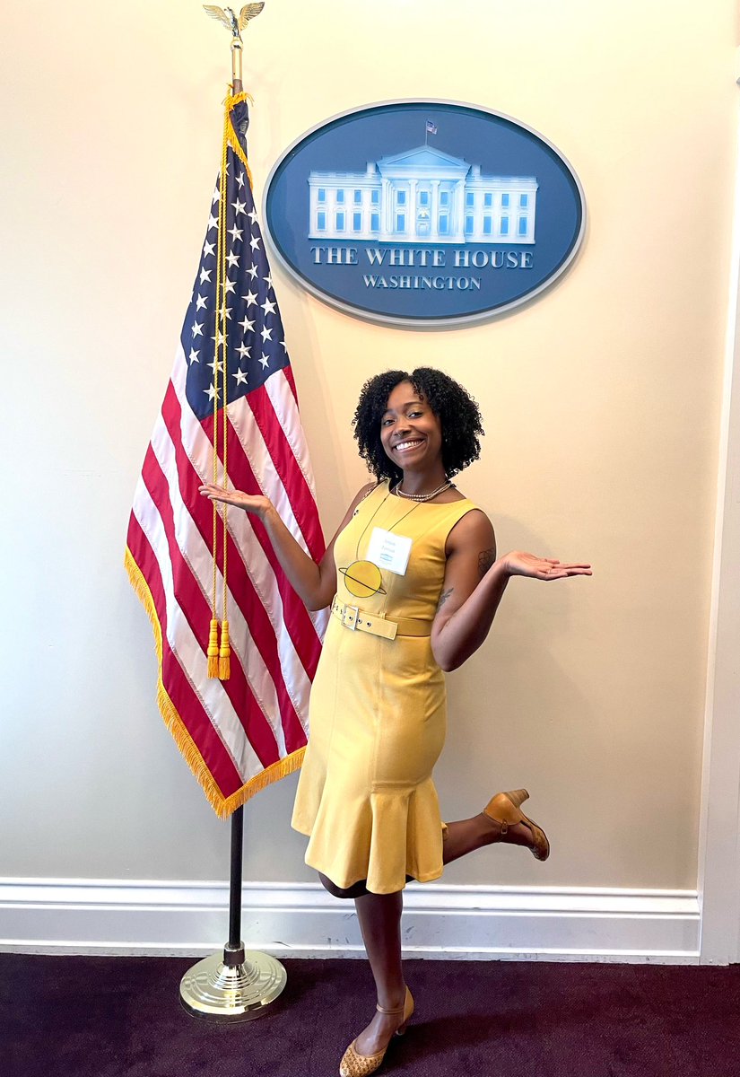 It’s  #BlackSpaceWeek and today I got to visit the  @WhiteHouse for the @NASA Artemis Generation Roundtable!🔭🪐🚀