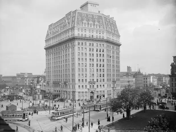 CatGirl Kulak 😻😿 (Anarchonomicon) tweet media