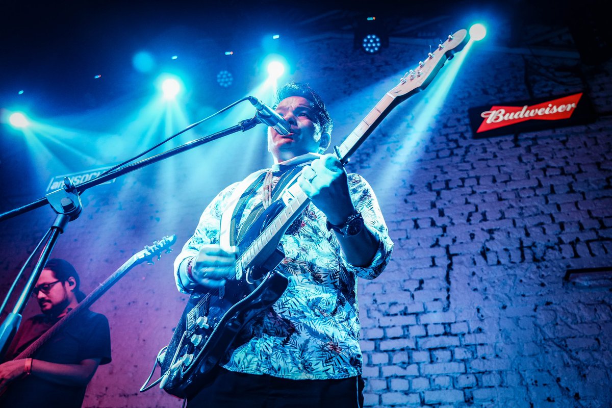 takar_nabam's tweet image. A few splendid moments from my Mumbai gig at Anti Social, last Saturday. 

Thank you all for coming out to the show. I’m already thinking about coming to play again❤️

📸 @tanmay_sarvade 

#indieindia #antisocialmumbai #summergigs #tourdiaries
