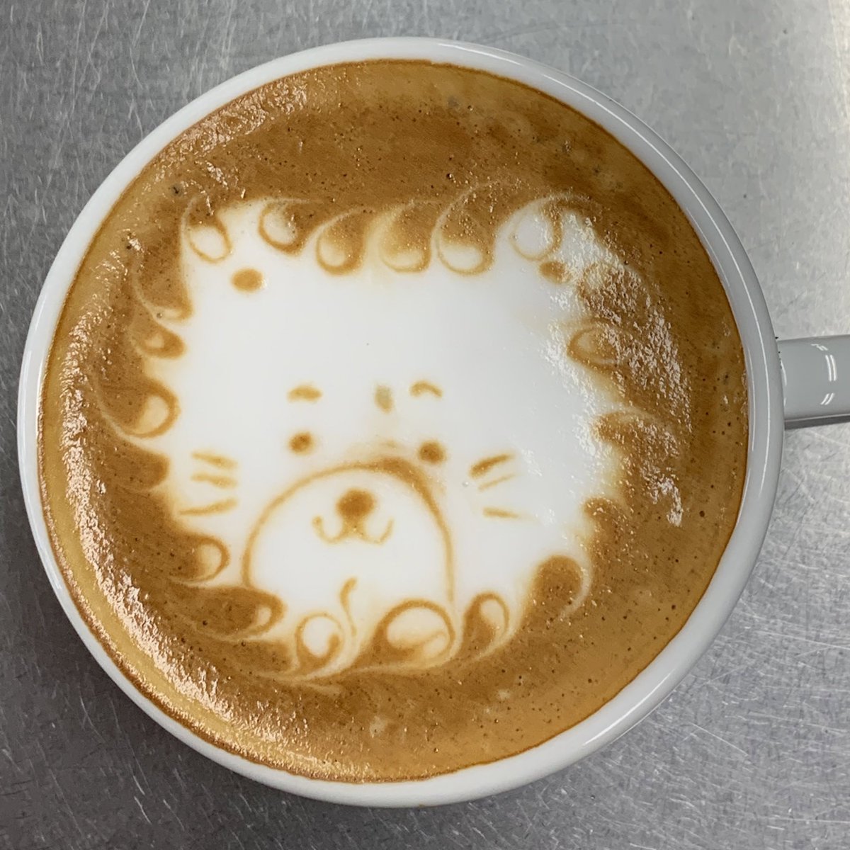 coffee_rilabom_'s tweet photo. ラテ練習日記🌺🍹

タイトル「機嫌の悪いシーサー」

どうでしょう😚
みなさん、暑いので熱中症気をつけましょ🙆‍♂️

#ラテアート
#くま　#つくりたかった
#練習日記
#コーヒー好きな人と繋がりたい https://t.co/VKzSuN30CN