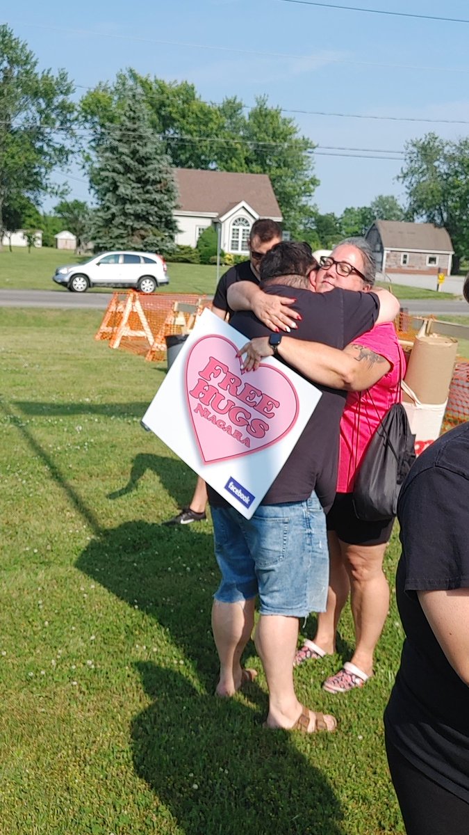 JustinPrestonn's tweet image. BREAKING: #Niagara Catholic School Board votes IN FAVOUR to fly the #Pride flag during the month of June. 

Niagara Catholic school board has voted AGAINST requiring that only the Canadian flag be flown at schools!

The progress pride flag will stay up!

#LGBTQ #LoveWINS