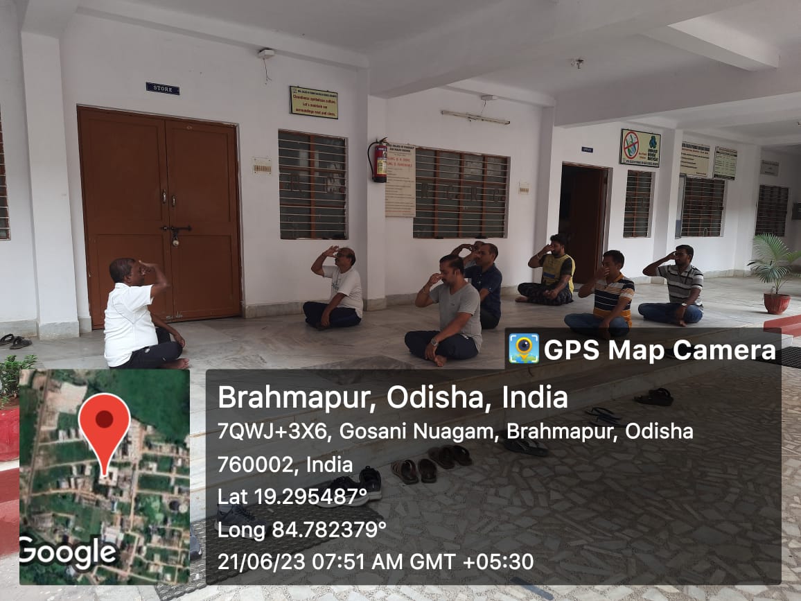 royalberhampur's tweet photo. International Yoga day at RCPHS, Berhampur. https://t.co/KCuDh3LQ9z