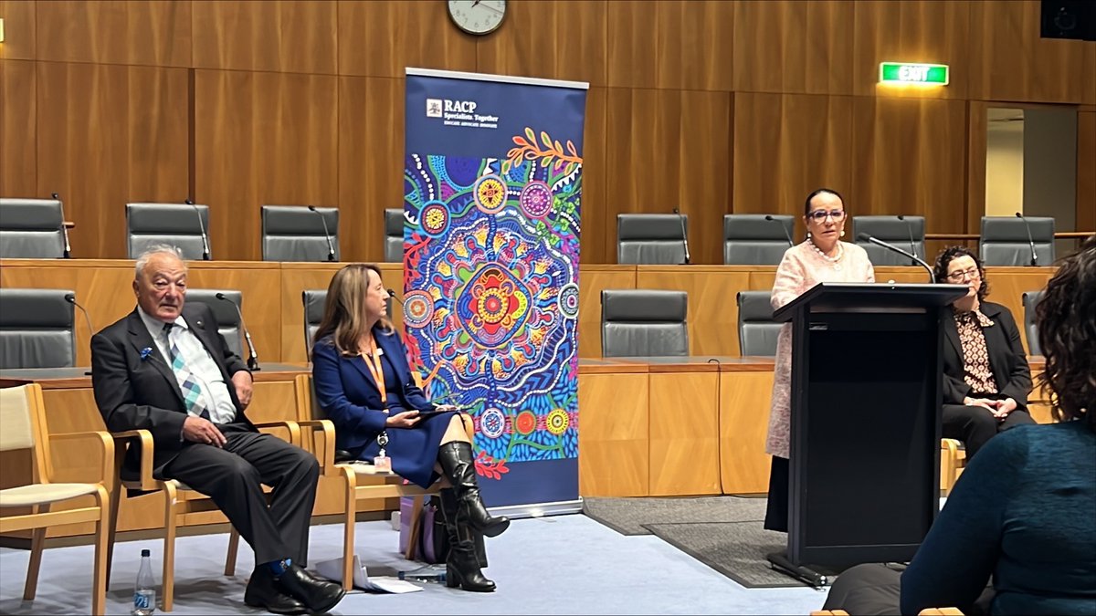 TheRACP's tweet photo. Dr Mike Freelander MP FRACP welcomes Minister for Indigenous Affairs, @LindaBurneyMP at today's RACP Child Health Roundtable at Parliament House.
#RACPChildHealth #childhealth #paediatrics https://t.co/ltS89IXRn0