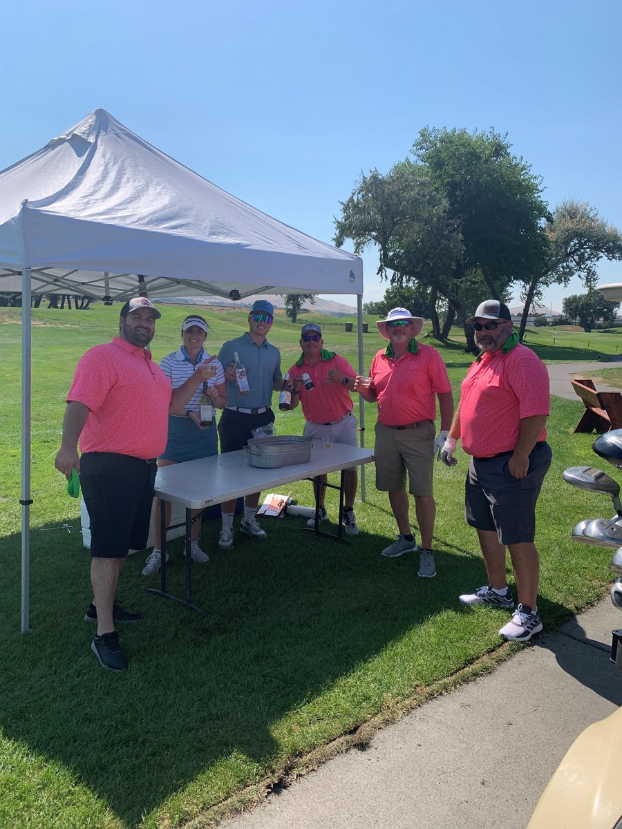 Registrations open for our annual golf tournaments.  Sign up to play or be a sponsor.  Lots of fun and great networking!
wafood.org/wfia-annual-go…