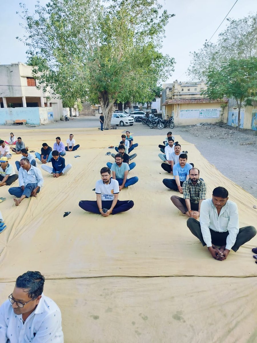 ITIBarwala's tweet photo. Celebrating #InternationalYogaDay! 🧘‍♀️🌍
Joining millions around the globe in embracing the power of yoga. It's a day to harmonize our mind, body, and soul, finding inner peace and strength. Let's breathe, stretch, and connect with ourselves on this beautiful journey of Wellness. https://t.co/FMxYyTlSjN
