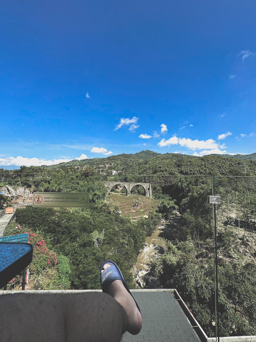 Dream view, punya rmh viewnya gini seru kali yaa..