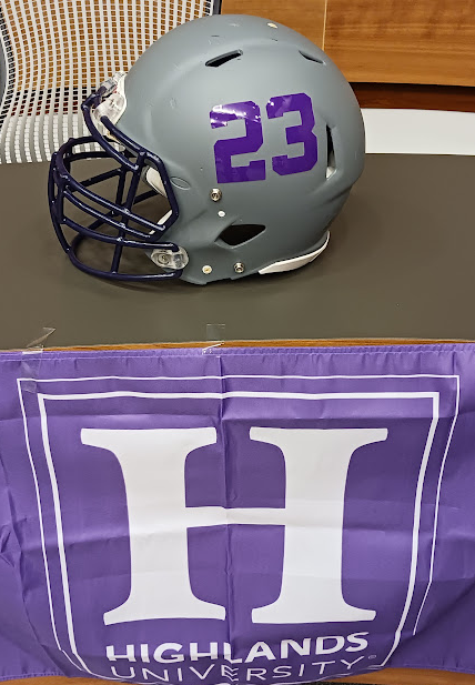 RECRUITING NM: When we learned <a href="/NMHUFootball/">NMHU Football</a> had signed 29 NM prospects in its 2023 class, we headed to Las Vegas to find out more. Part 1 of a 2-part series:

prepredzone.com/2023/06/recrui…

@NMHUcoachrhud 
<a href="/CoachMyers80/">Garrett Myers</a>
<a href="/caydenwalton4/">Cayden Walton</a>
<a href="/5tjay6/">Tj McCarthy</a> 
@ryan_ryno42