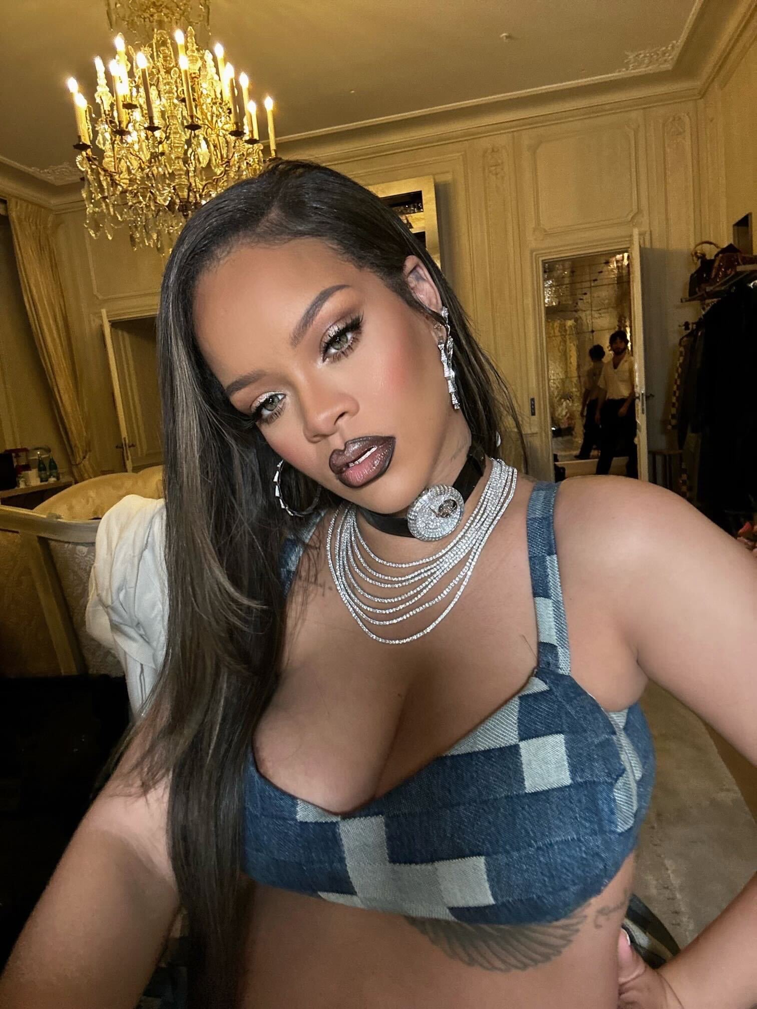 Rihanna News on X: Rihanna attended the Louis Vuitton fashion show tonight  in Paris. 💙  / X