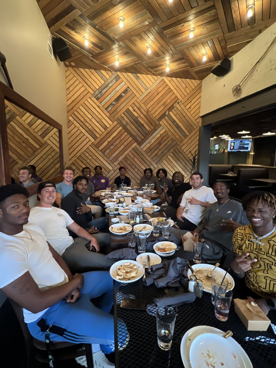 Wide Receiver Dinner 🔥 Always a good time with this group! Can’t wait for the 2023 season! Ram Fans, be sure to check out Penrose in Old Town! #GoRams