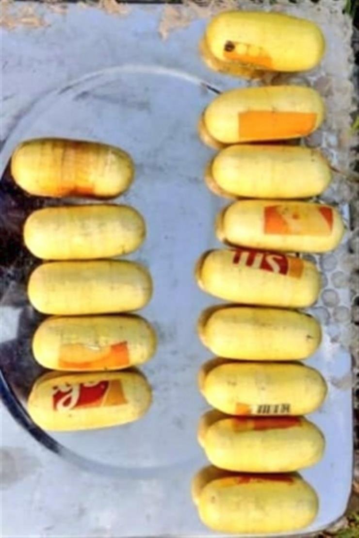 #BREAKING 
The Border Security Force has seized 14 packets of suspected heroin near International Border in #Punjab's Ferozepur district.
#AlertBSF #BSFAgainstDrugs #BSFProtectingPunjab