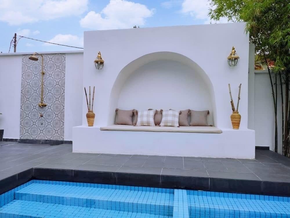 IsskndarAriffin's tweet photo. Homestay 6 Bilik Tidur di Kajang, Boleh Muat Lebih 20 Orang ! 😍

Mana yang nak cari homestay untuk acara keluarga di area Kajang boleh tempah Telaga House ni. Ada 6 bilik tidur berhawa dingin  &amp; 5 bilik air. Kesemua bilik luas-luas pula tu. https://t.co/6PCGZCHsBm