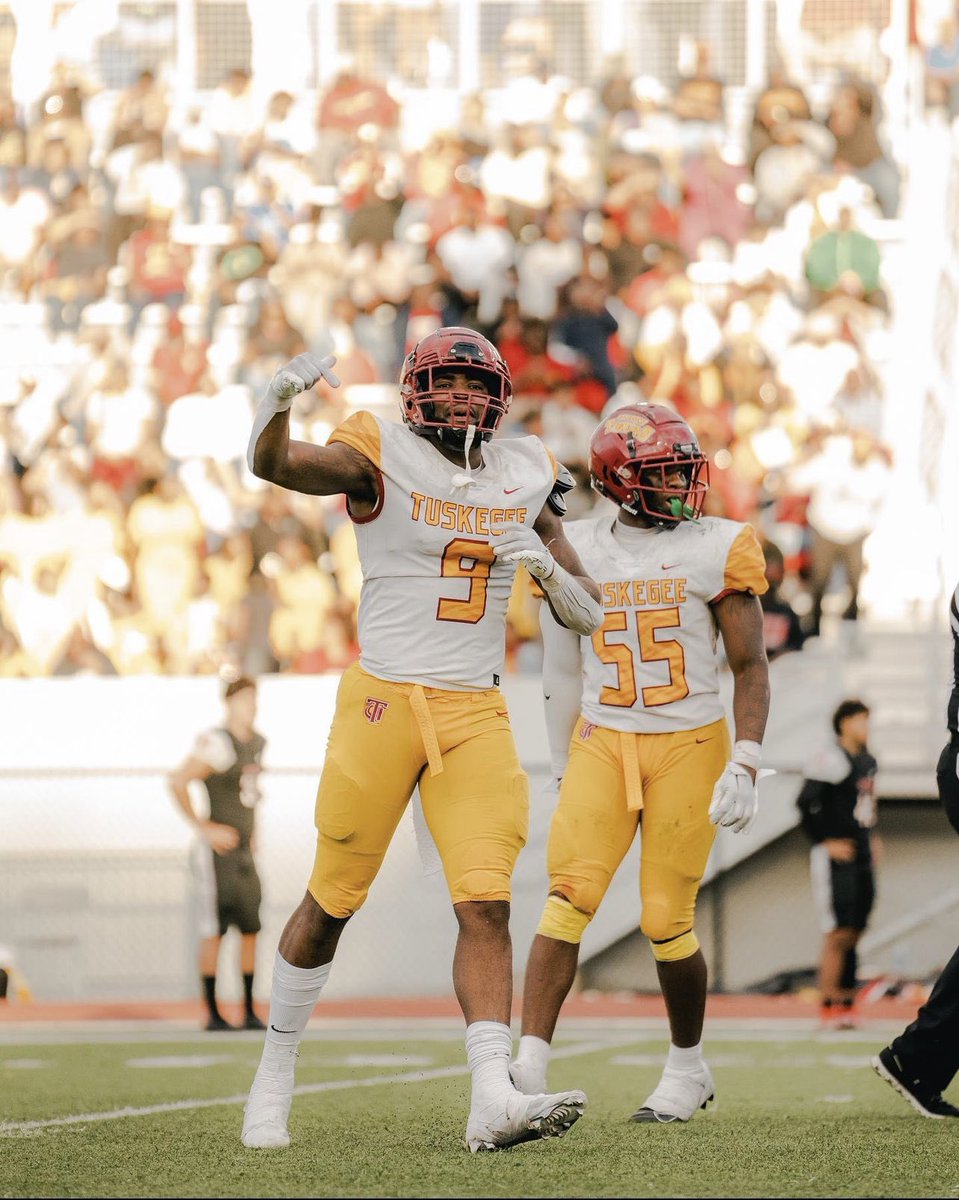 #AGTG
Blessed to receive an offer from Tuskegee University!