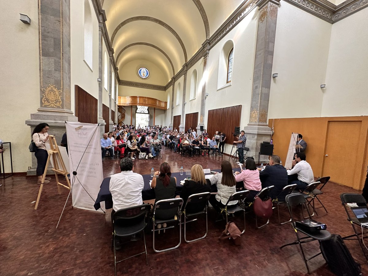 jorgerealsanchz's tweet photo. El día de hoy asistimos al Foro de Capacitación a COPACOS por parte del Congreso de la Ciudad de México en la Alcaldía Miguel Hidalgo.
#ParticipaMH https://t.co/KImelP19xU