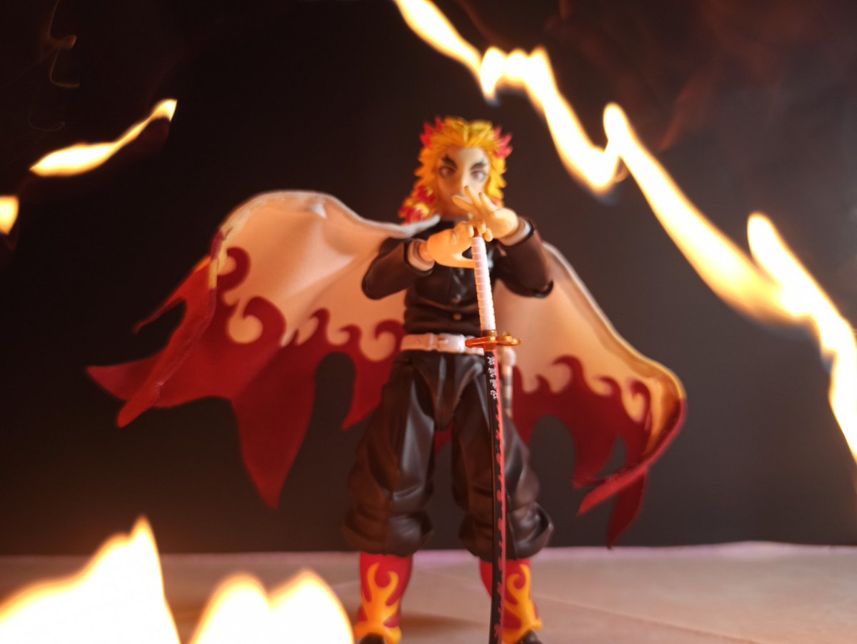 BrisenoFany's tweet photo. Well, I don't really care about combining this drawing account with a photography account 🧐 so I'll upload my figures photos here
#figurephotos #photos#rengoku #collectionfigures #rengokufigma https://t.co/bsBSQCqXO1