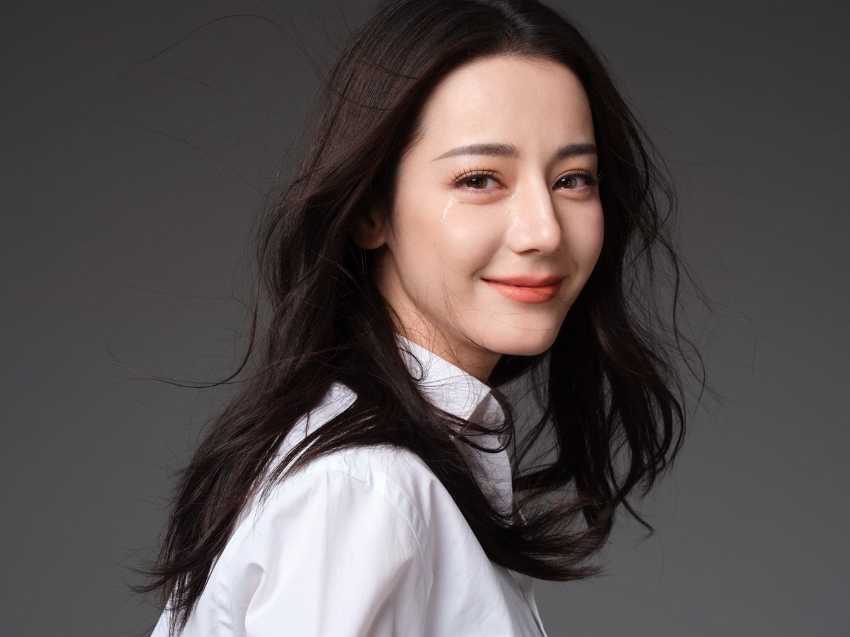 joteerawat2018's tweet photo. ถ่ายรูปยังไงให้คนรู้ว่าเป็นแบรนด์แอมบาสเดอร์ DIOR อ่ะ ตามจริง
ขนาดเร่อปาร้องไห้ยังเป็น DIOR เลย ความสวยแพงคือ "ที่สุด "
เพชรเม็ดงามจากแดนมังกร ลักชูแบบเกินต้าน #ตี๋ลี่เร่อปา https://t.co/EiyakNfZfp