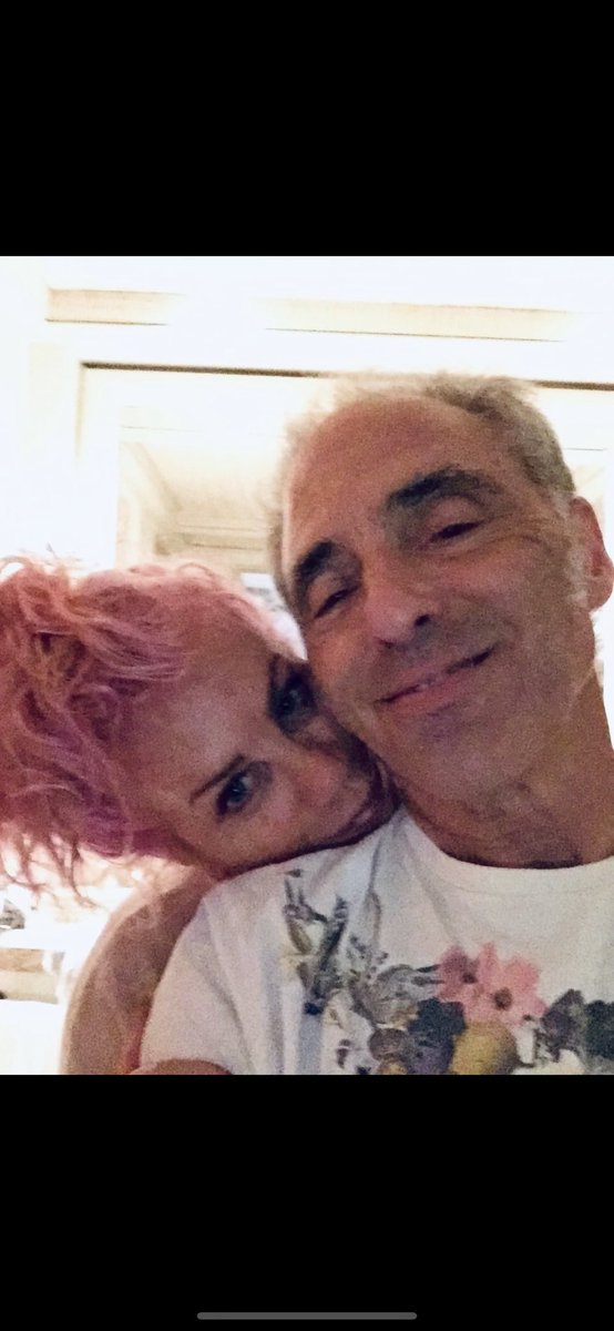 azsweetheart013's tweet photo. Happy birthday to this magical man ⁦@nilslofgren⁩  I love and miss you. Get some cake in your face. https://t.co/eFjRMIqzEh