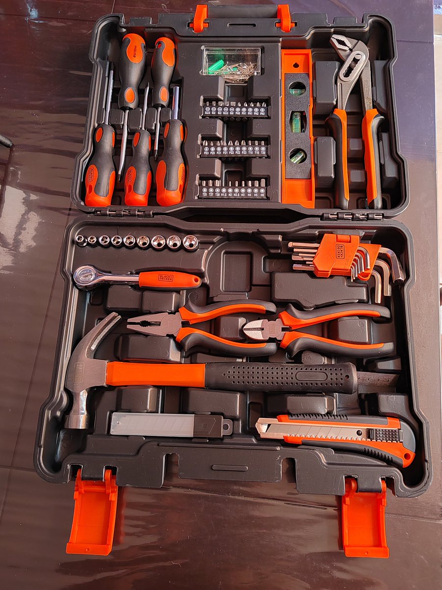 javier_etac's tweet image. Unas buenas herramientas 🔧🔨🔩⚙️🗜️... Son cosas de hombres⚒️🧑‍🏭👷😎
#BlackDecker @BlackDeckerCA