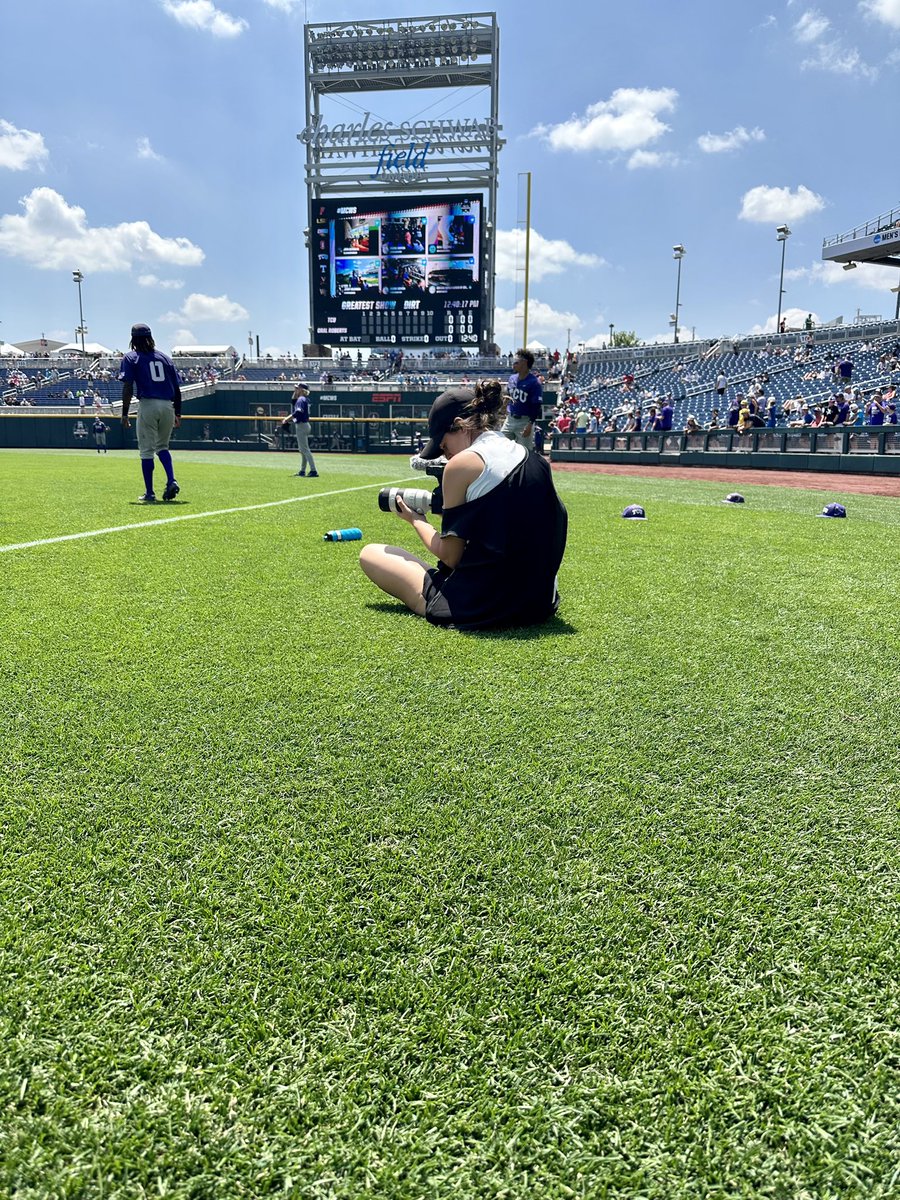 Just livin’ my best life. How’s your summer going? 

📸@KedrinRayburn 

#FrogballUSA | #GoFrogs