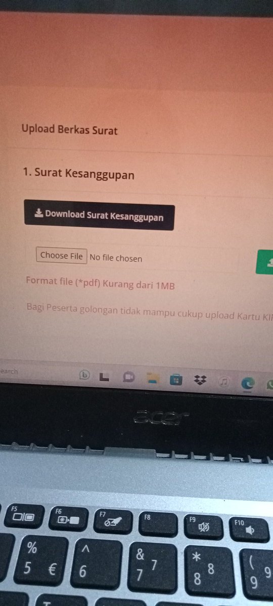 lilyskiestar's tweet photo. ini kan di download ya buat dittd pake materai, terus upload format pdf tuh maksudnya gimana?? kertas nya difoto terus dijadiin pdf gitu? https://t.co/OPznR72Mcw