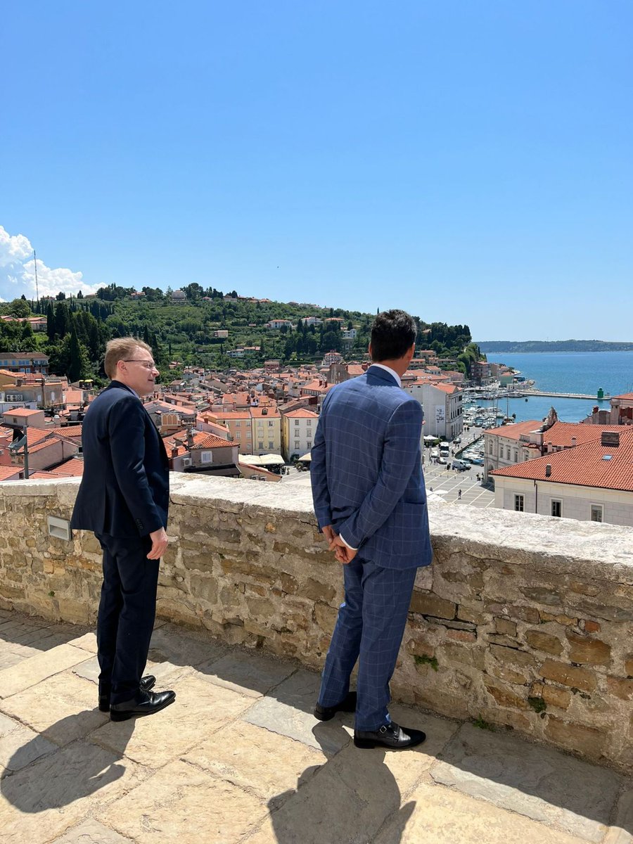 IOI President undertakes significant cultural exchange, visiting Postojna Cave, Lake Bled and Piran on the occasion of his official visit to Slovenia.