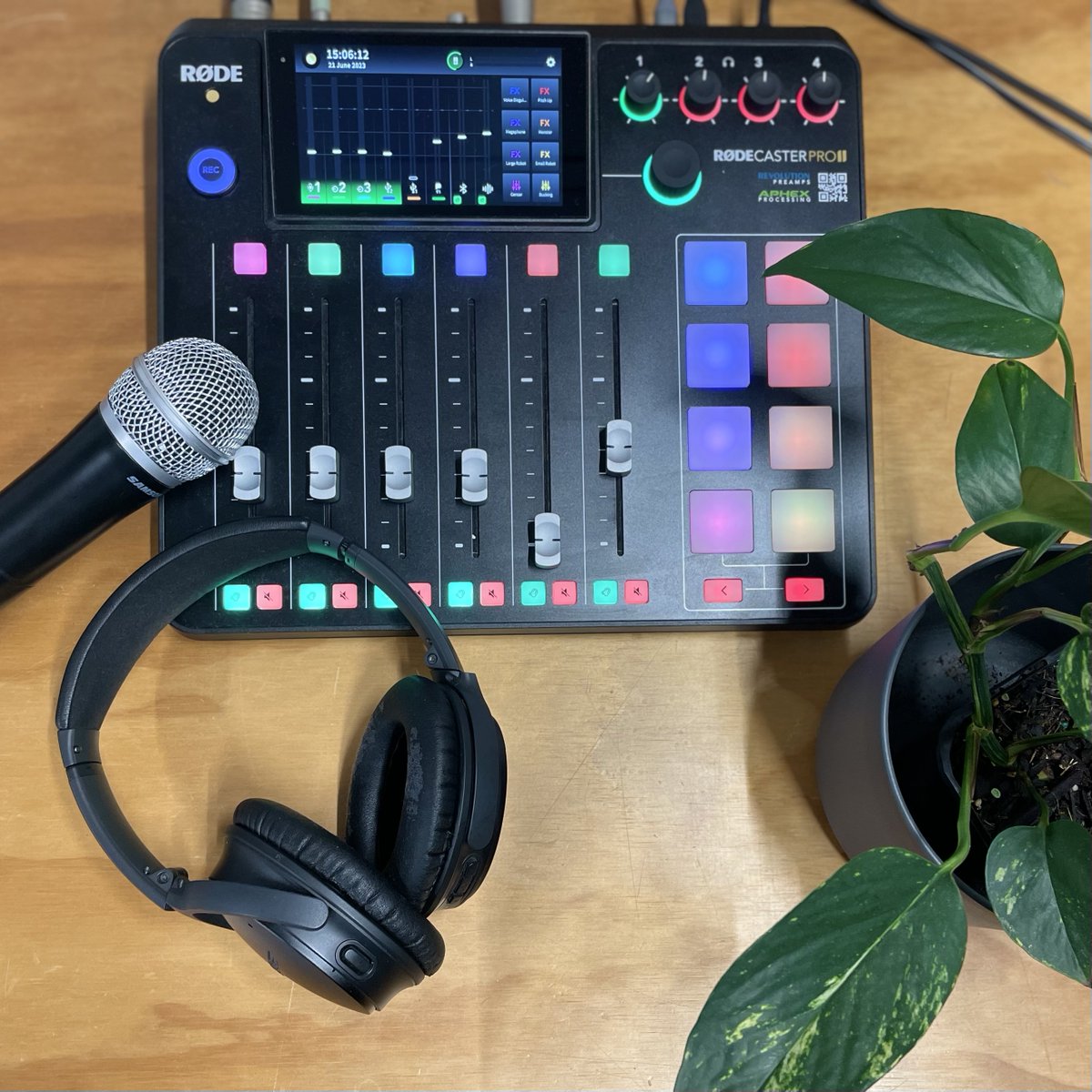 Basestation Coworking tweet media